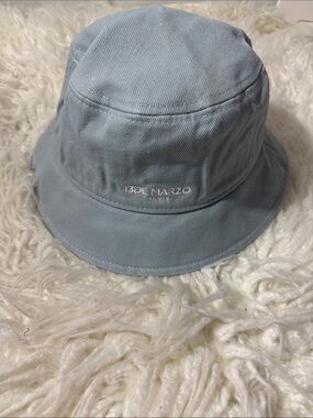 13DE MARZO Paris Light Blue Bucket Hat S /M